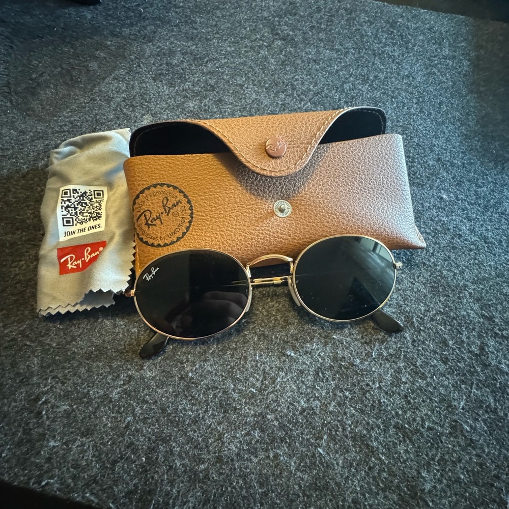 Ray-Ban Oval Gold Frame Sunglasses Unisex